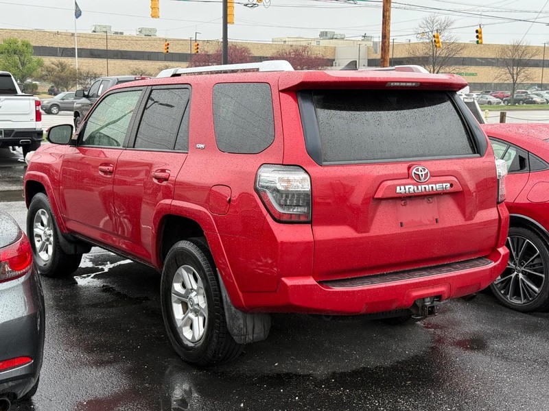 Toyota 4Runner Vehicle Image 03