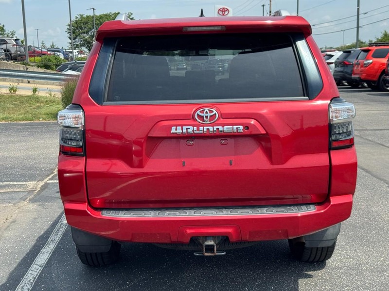 Toyota 4Runner Vehicle Image 05