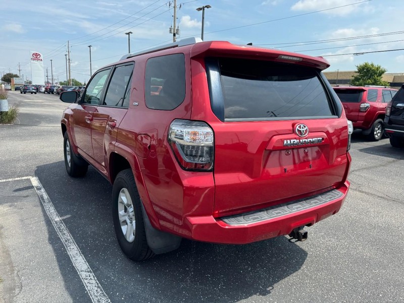 Toyota 4Runner Vehicle Image 06