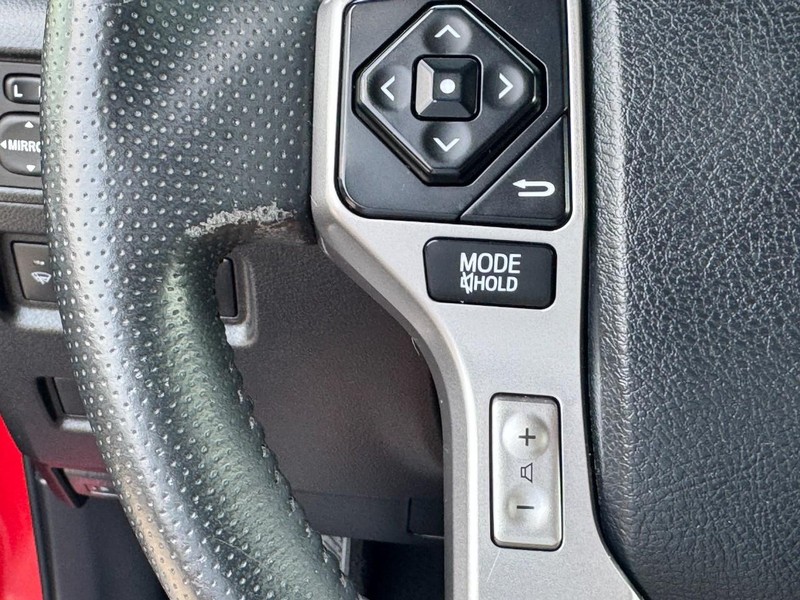 Toyota 4Runner Vehicle Image 17