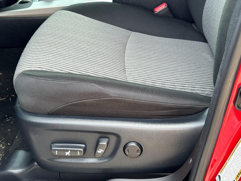 Toyota 4Runner Vehicle Image 22