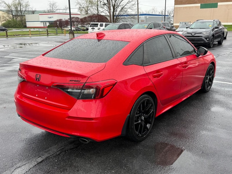 Honda Civic Sedan Vehicle Full-screen Gallery Image 04