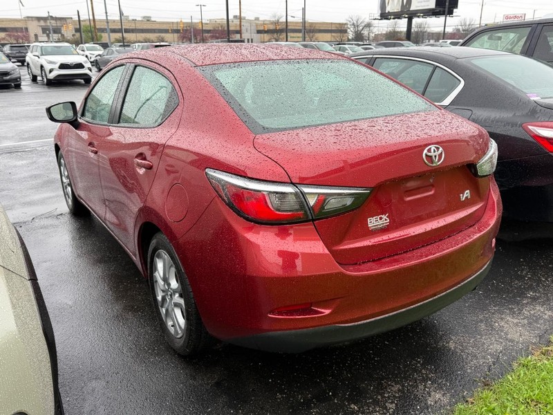 Toyota Yaris iA Vehicle Image 03