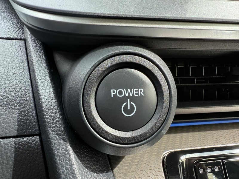 Toyota Prius Vehicle Image 15