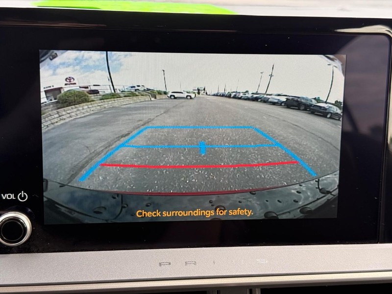 Toyota Prius Vehicle Image 18