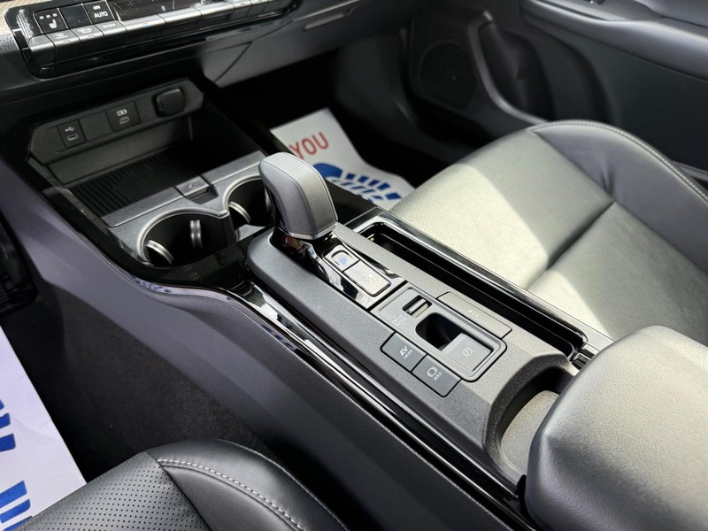 Toyota Prius Vehicle Image 20