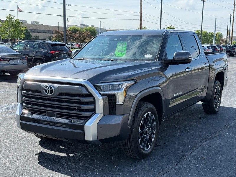 Toyota Tundra 4WD Vehicle Image 08