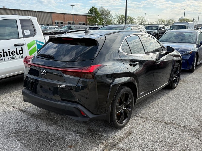 Lexus UX Vehicle Image 04