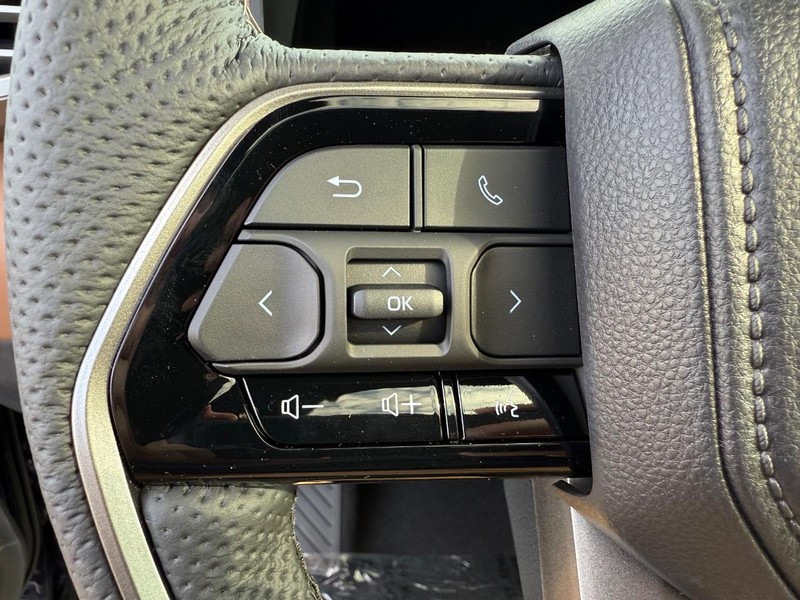 Toyota Tundra 4WD Vehicle Image 08