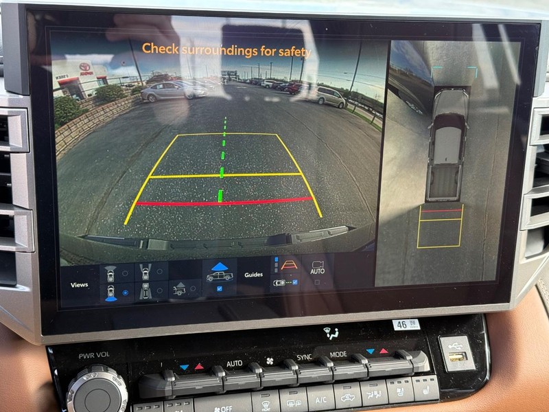 Toyota Tundra 4WD Vehicle Image 13