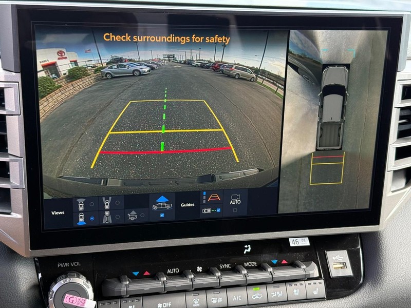 Toyota Tundra 4WD Vehicle Image 13