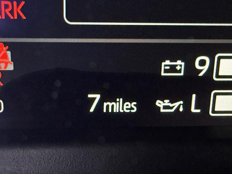 Toyota Tundra 4WD Vehicle Image 18