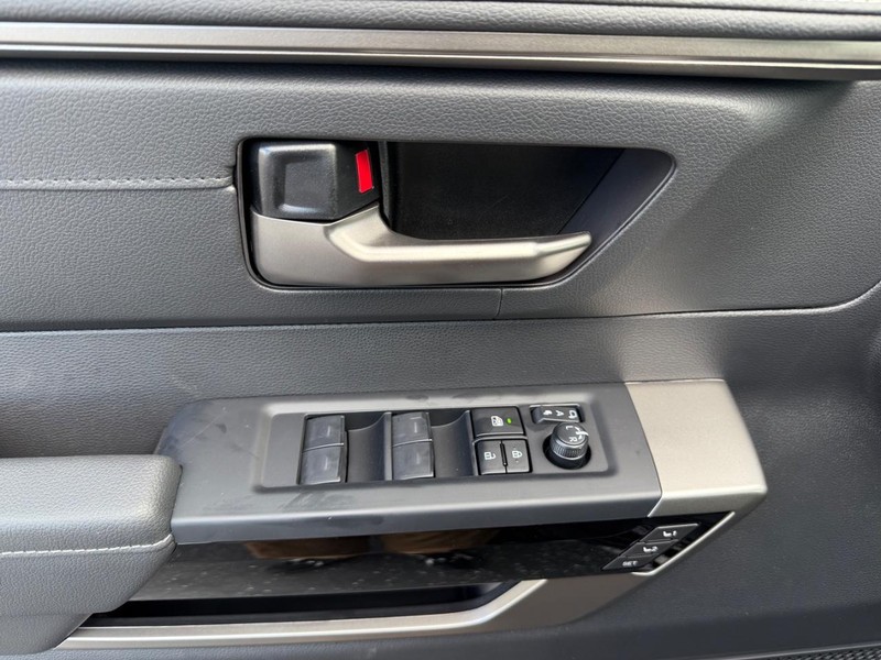 Toyota Tundra 4WD Vehicle Image 19