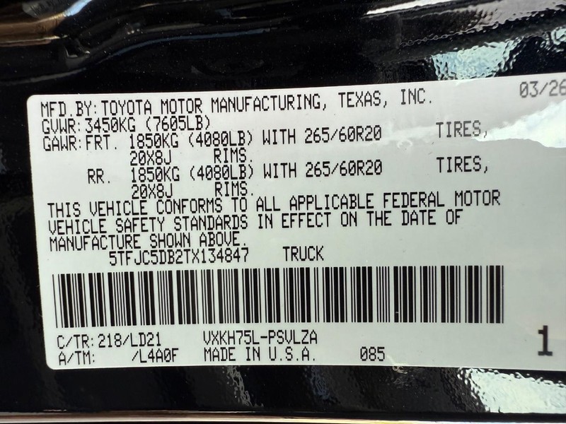 Toyota Tundra 4WD Vehicle Image 21