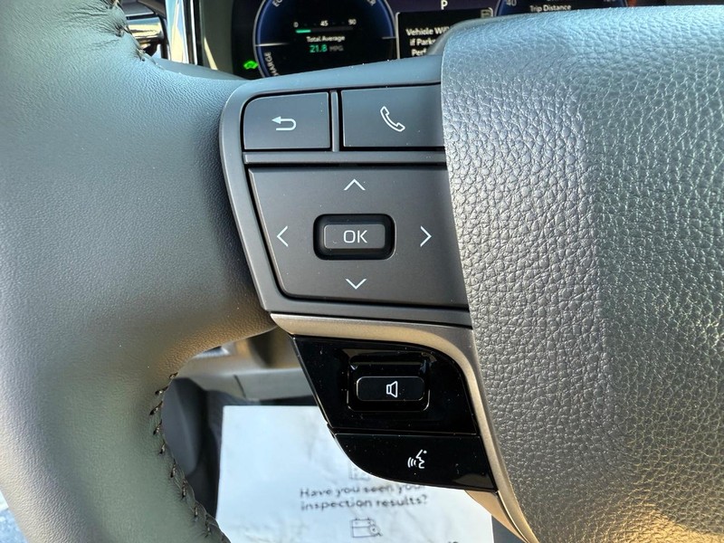 Toyota Camry Vehicle Image 08