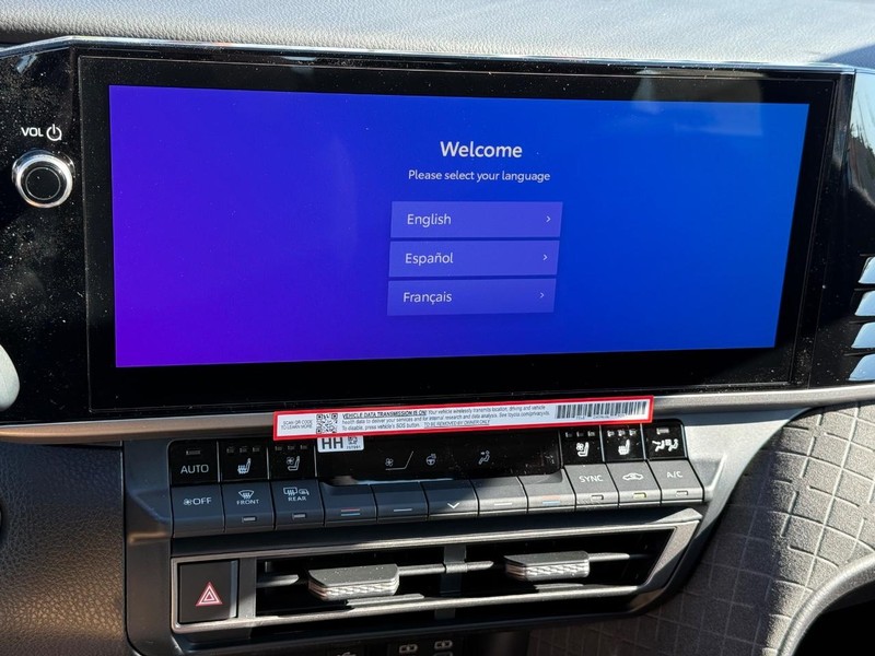 Toyota Camry Vehicle Image 12