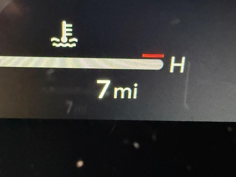 Toyota Camry Vehicle Image 18