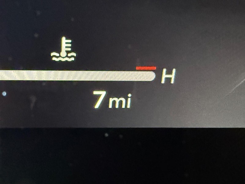 Toyota Camry Vehicle Image 18