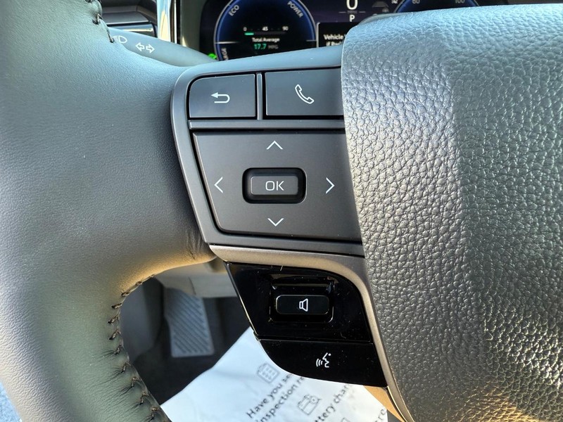 Toyota Camry Vehicle Image 08