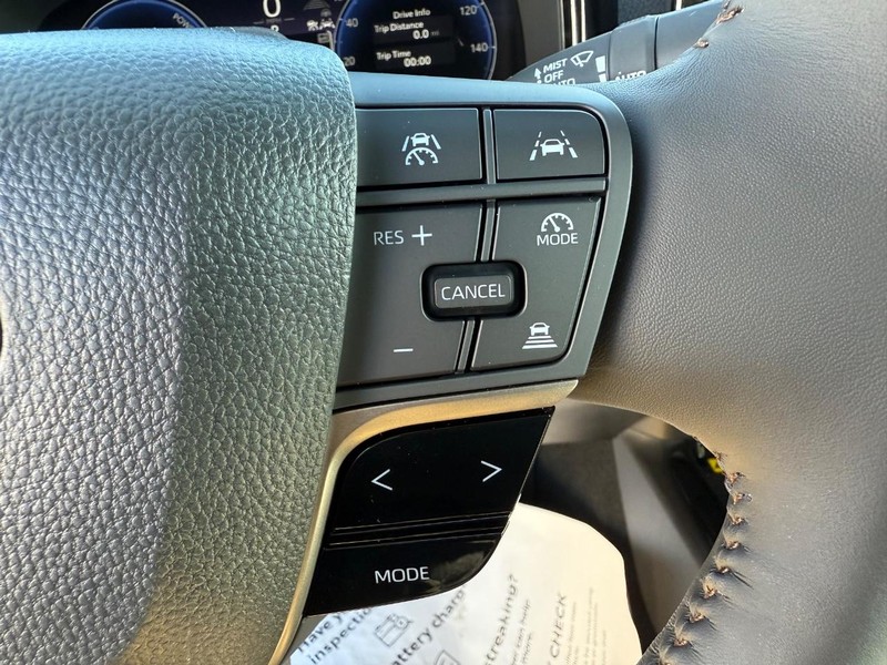 Toyota Camry Vehicle Image 09