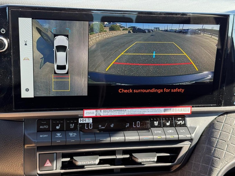 Toyota Camry Vehicle Image 13