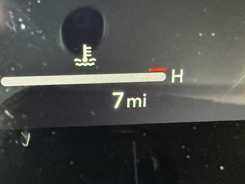 Toyota Camry Vehicle Image 18