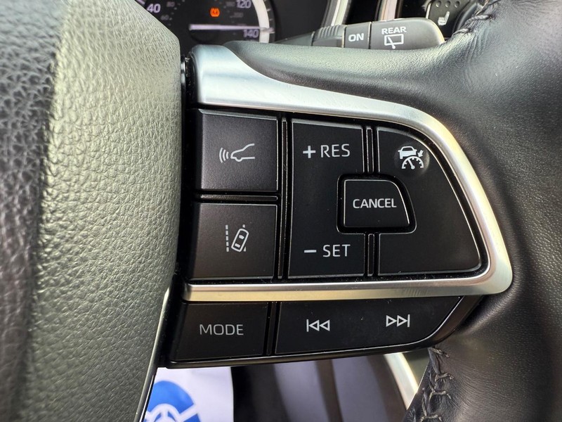 Toyota Highlander Vehicle Image 17