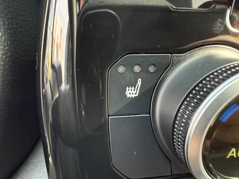 Toyota Highlander Vehicle Image 19