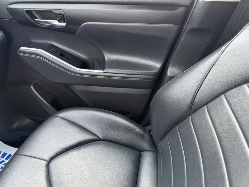 Toyota Highlander Vehicle Image 23