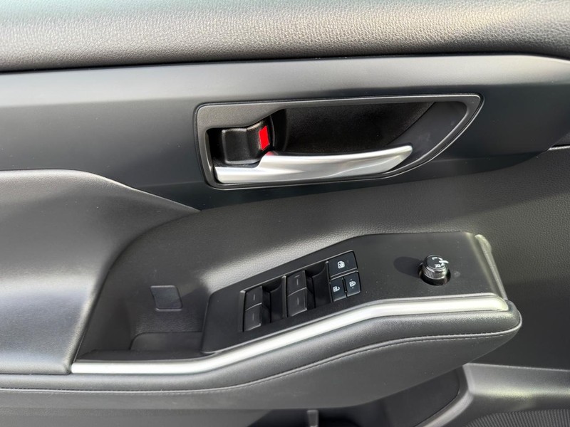 Toyota Highlander Vehicle Image 27