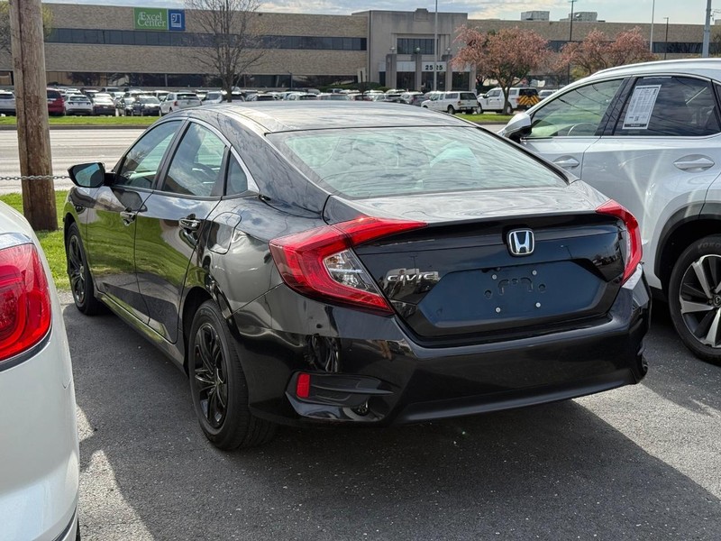 Honda Civic Sedan Vehicle Image 03