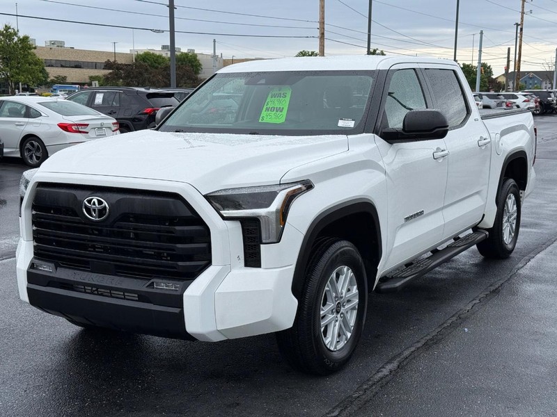 Toyota Tundra 4WD Vehicle Image 08