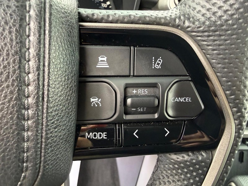Toyota Tundra 4WD Vehicle Image 14