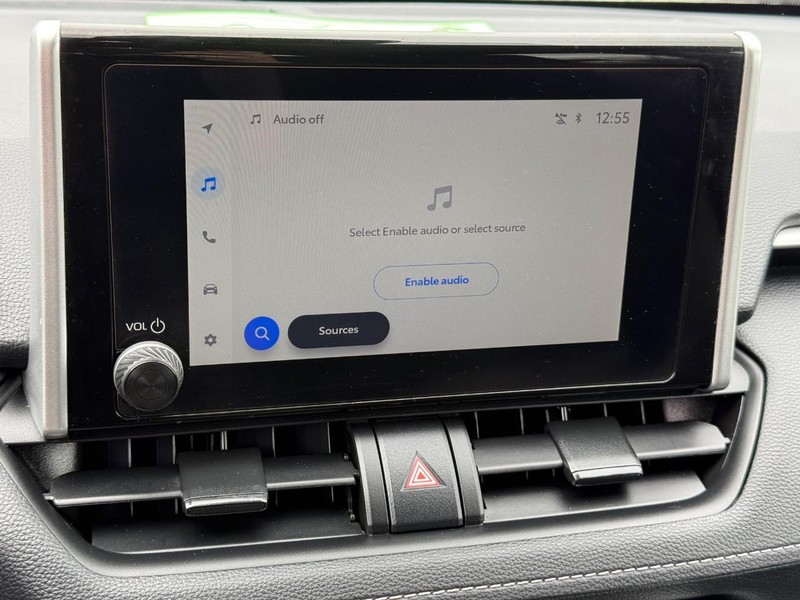 Toyota RAV4 Vehicle Image 16