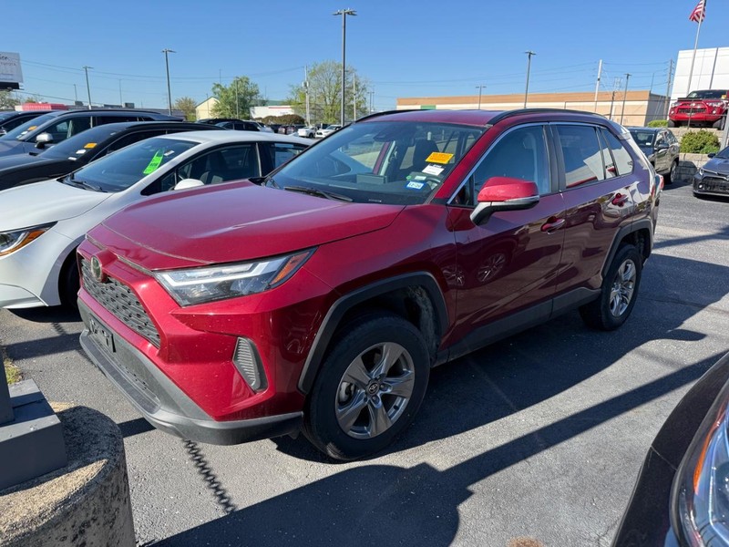 Toyota RAV4 Vehicle Image 02