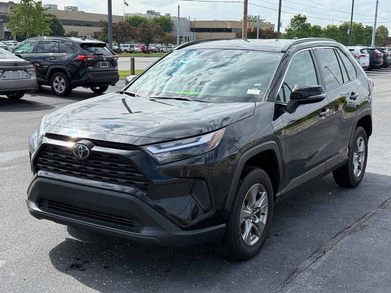 Toyota RAV4 Vehicle Image 08