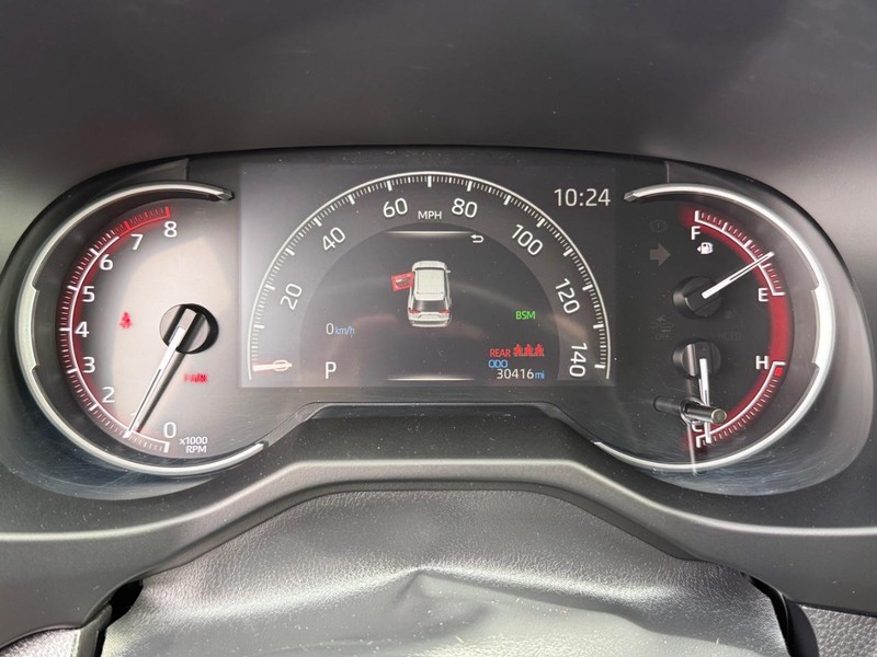 Toyota RAV4 Vehicle Image 21
