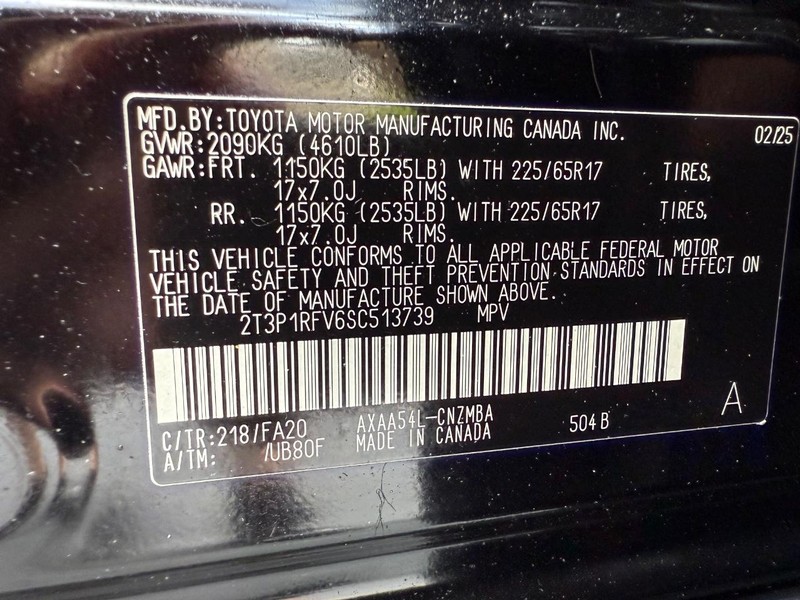 Toyota RAV4 Vehicle Image 25