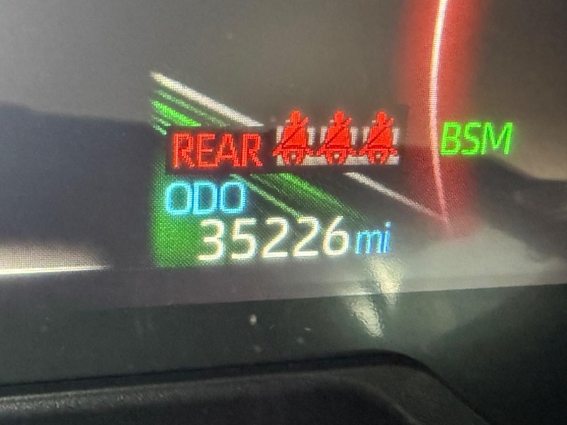 Toyota RAV4 Vehicle Image 22
