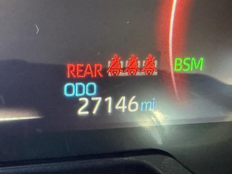 Toyota RAV4 Vehicle Image 22