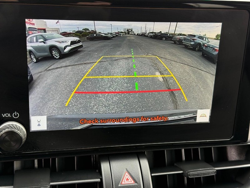 Toyota RAV4 Vehicle Image 17