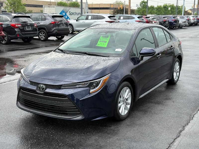 Toyota Corolla Vehicle Image 08