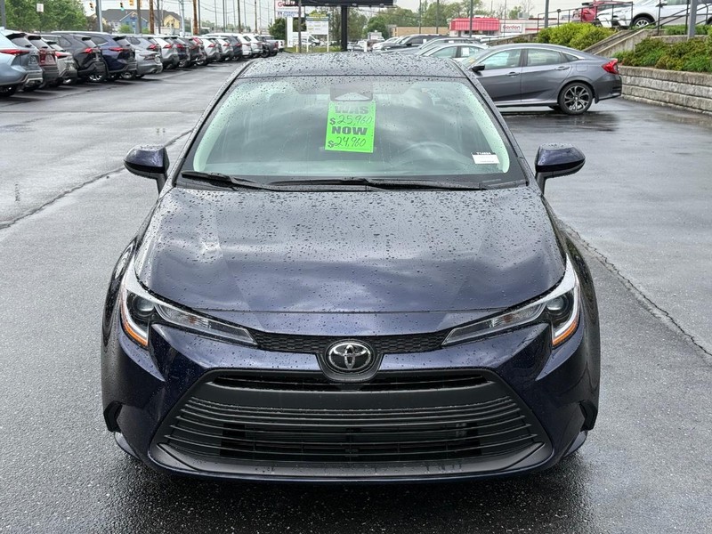 Toyota Corolla Vehicle Image 09