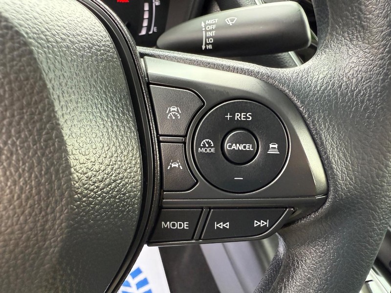 Toyota Corolla Vehicle Image 14