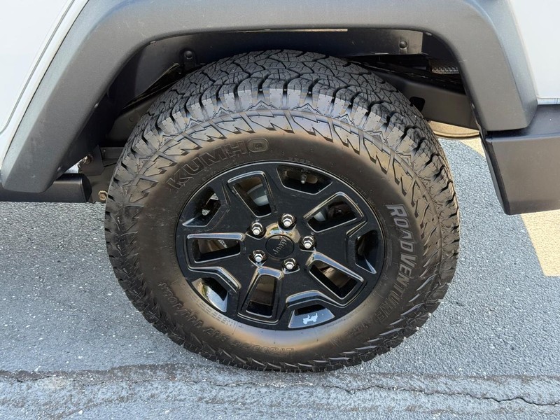 Jeep Wrangler JK Unlimited Vehicle Image 06