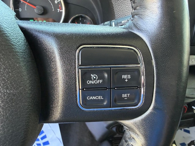 Jeep Wrangler JK Unlimited Vehicle Image 14