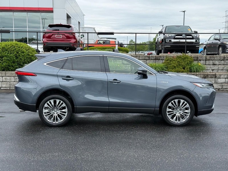 Toyota Venza Vehicle Image 02