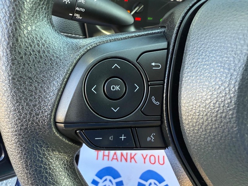 Toyota RAV4 Vehicle Image 13