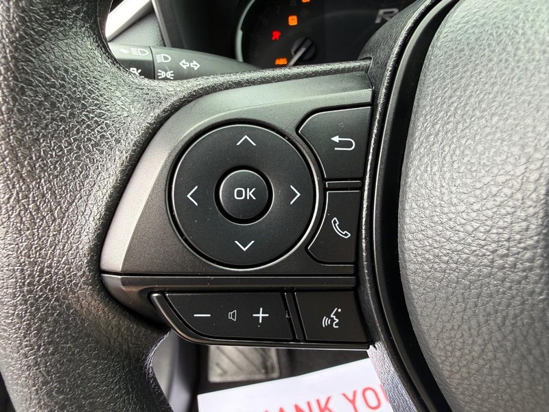 Toyota RAV4 Vehicle Image 13