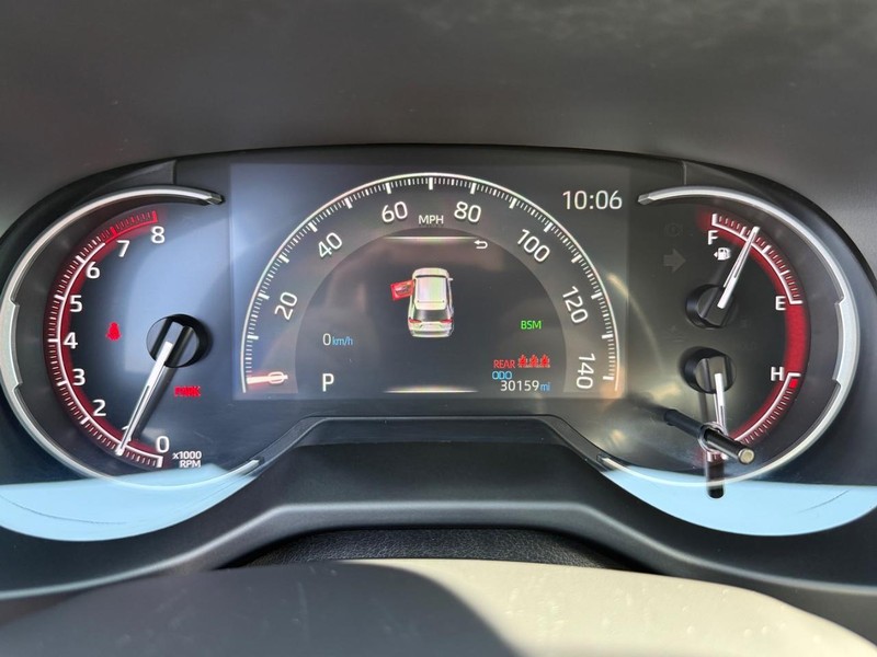 Toyota RAV4 Vehicle Image 21